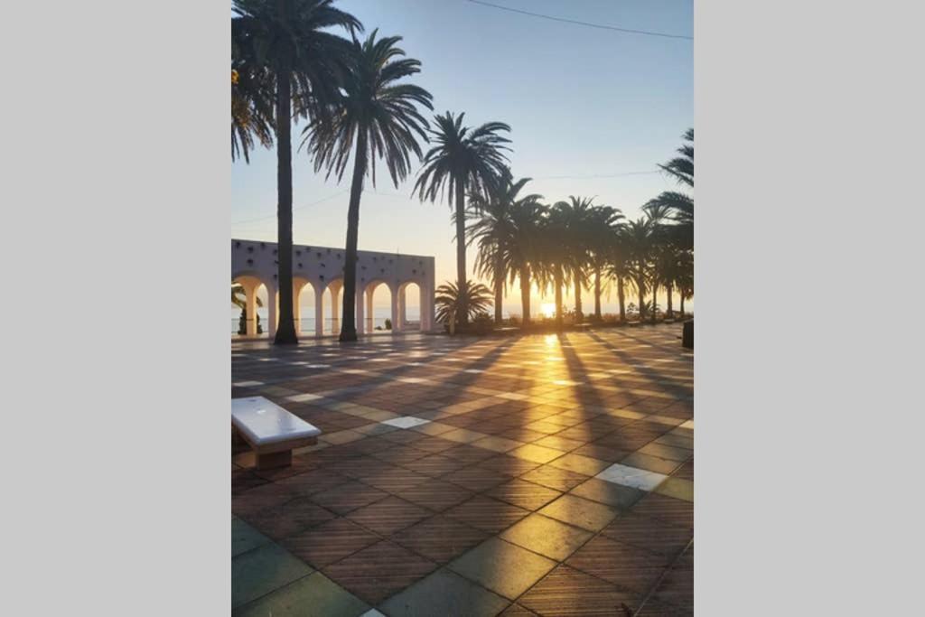 Apartament Acapulco Playa -Nerja Zewnętrze zdjęcie